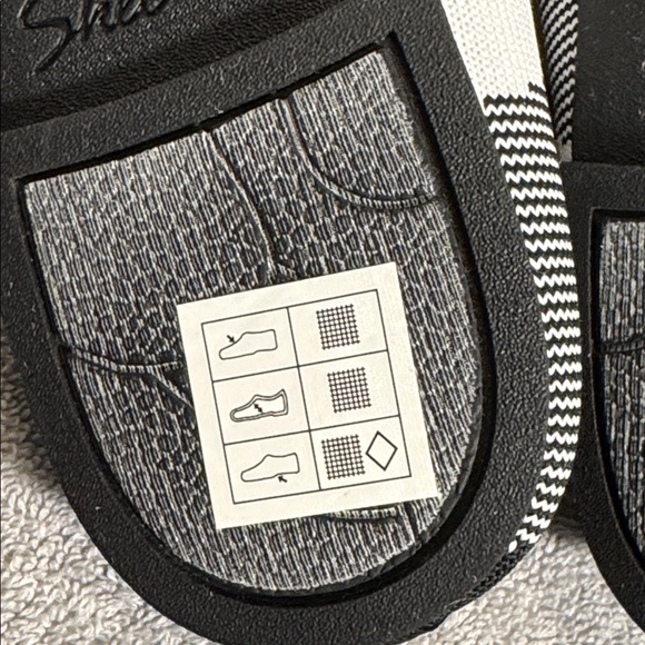 Skechers ballet flats‎ Women's size 8.5 wide Monochrome Patterned Flats like new - Picture 9 of 11